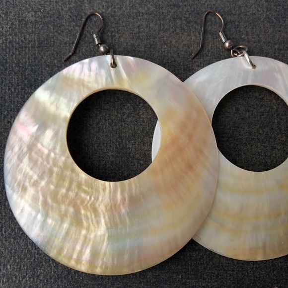 π2/$20 Big Shell Earrings Dangle Earrings